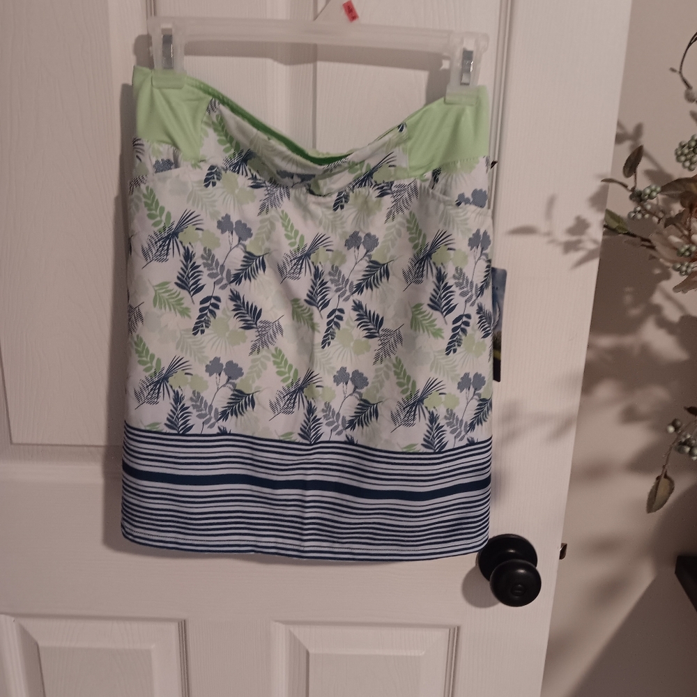 TeeTime Floral and Striped Golf Skort with Green Accents. NWT. Medium.